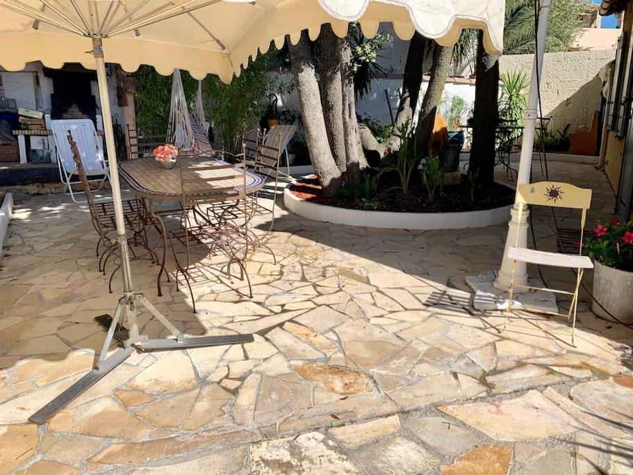 Charmante Villa Avec Une Ame. Pignan Exteriör bild